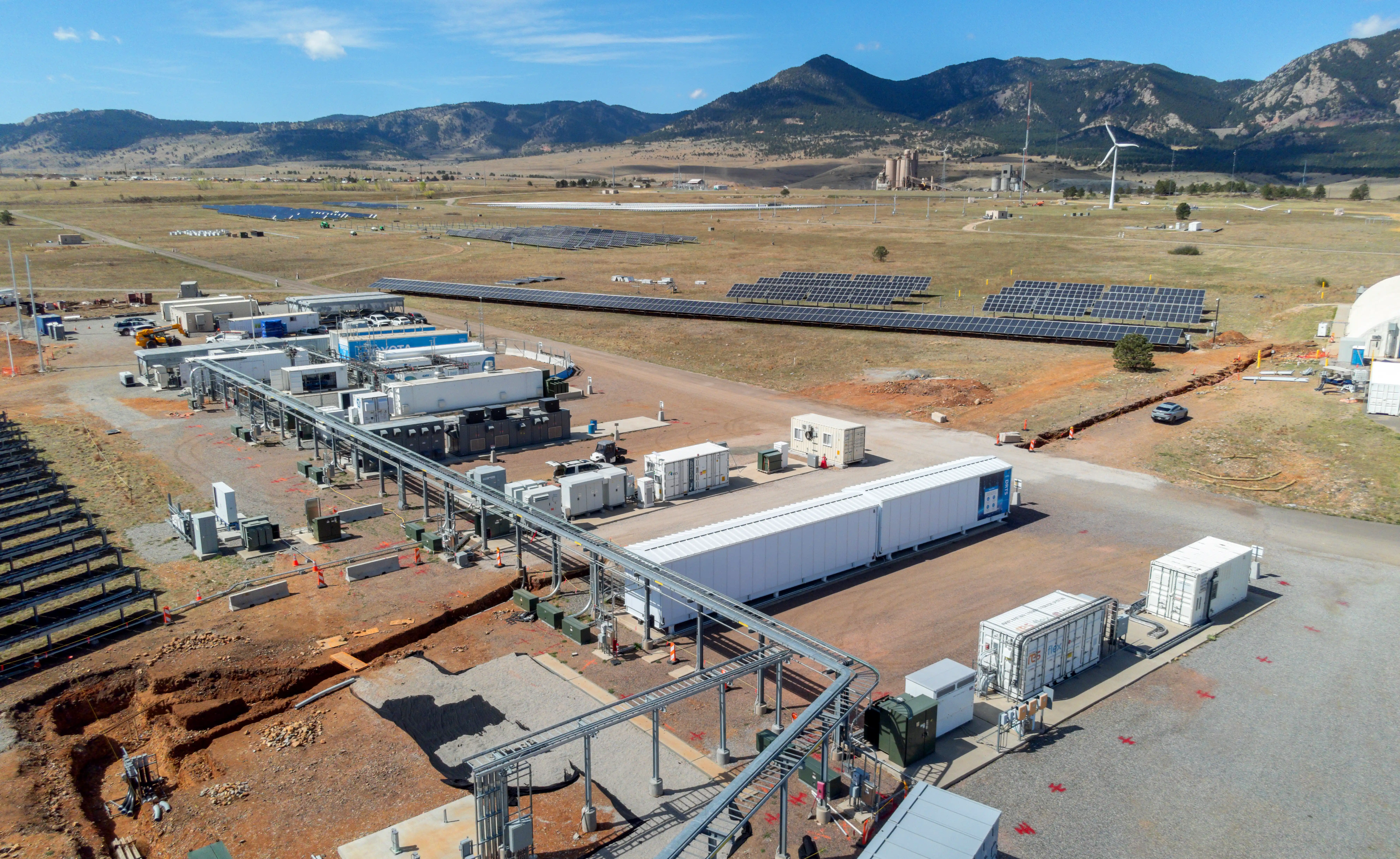 Aerial view of the the National Laboratory of the Rockies Flatirons Campus.